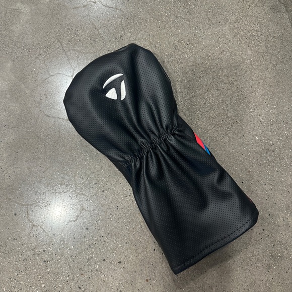 Taylormade M4 Driver Cover Leather - Picture 2 of 2